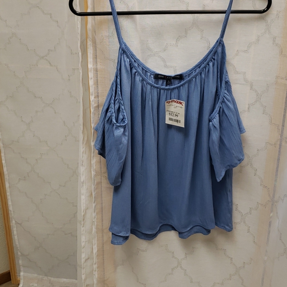NWT OneLove flowy crop blouse, Small